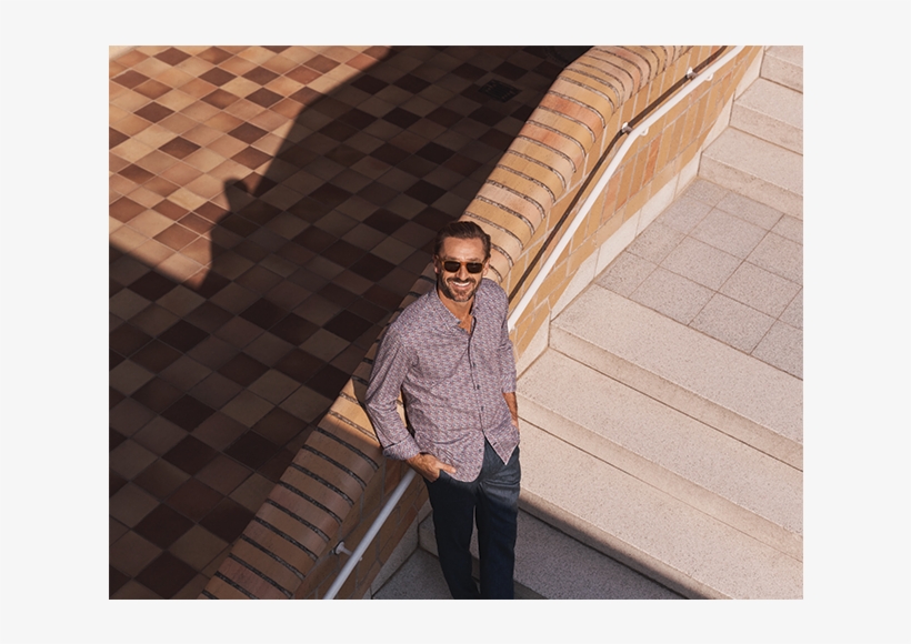 Bugatti - Standing, transparent png