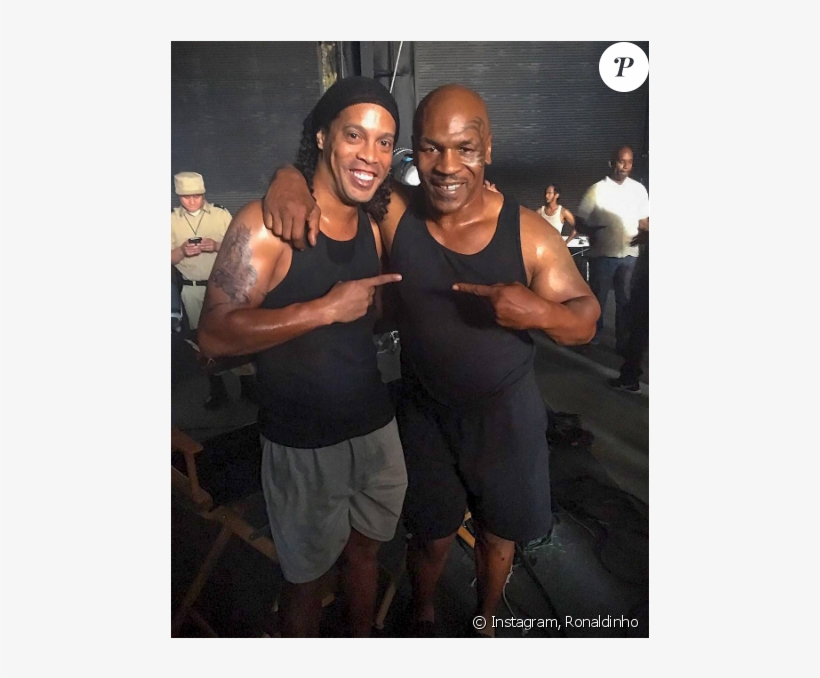 Photo De Ronaldinho Et Mike Tyson Publiée Le 2 Juin - Mike Tyson Ronaldinho, transparent png