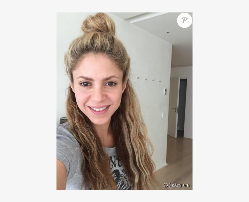 Shakira Au Naturel Et Sans Maquillage Avant De Fêter - Shakira Without Makeup, transparent png