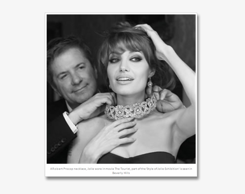 According To Eonline - Angelina Jolie In Jewellery, transparent png
