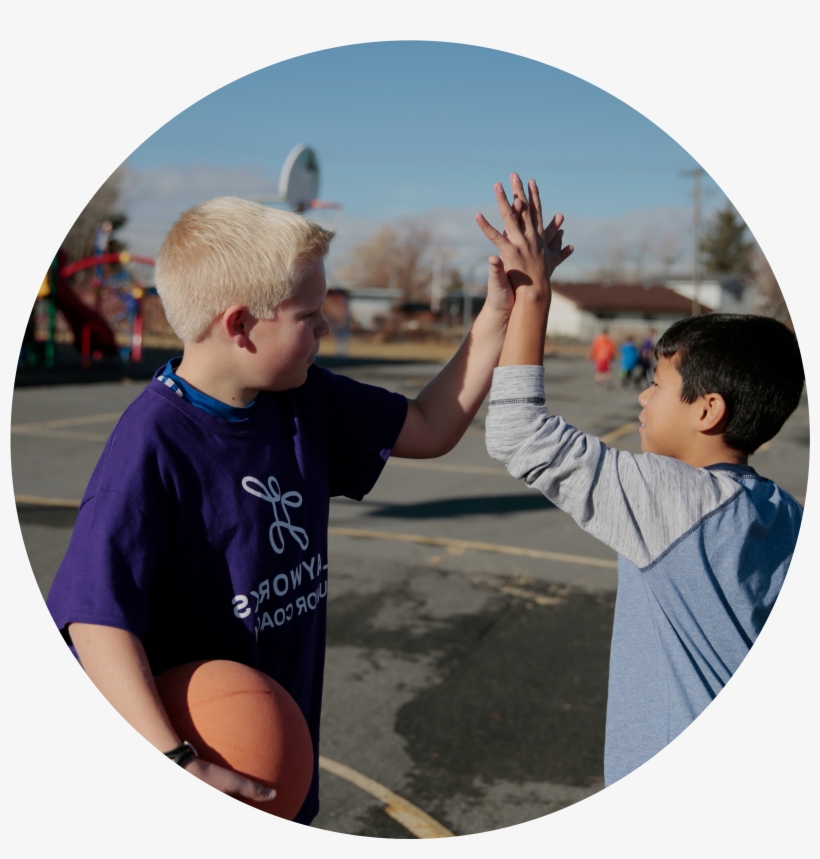 Kids High-five Circle Picture - Hig Fivehands Kids, transparent png