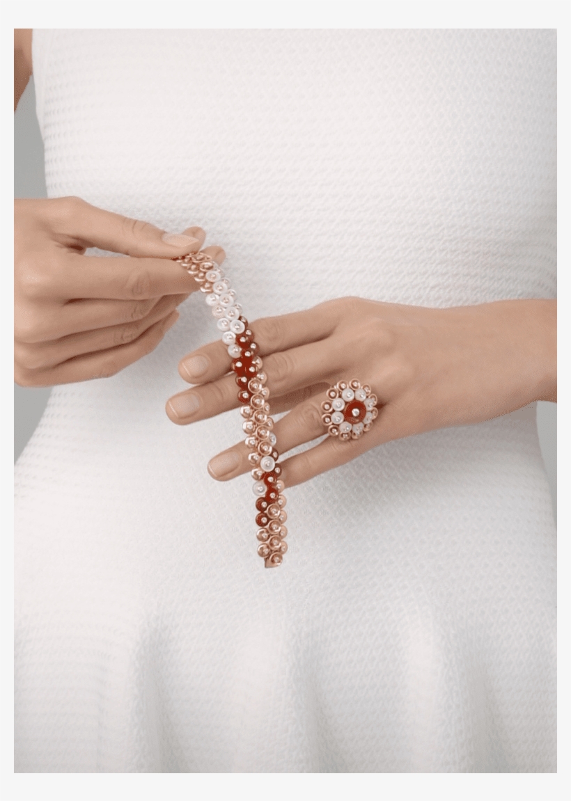 Van Cleef & Arpels Bouton D'or Bracelet Woman, transparent png