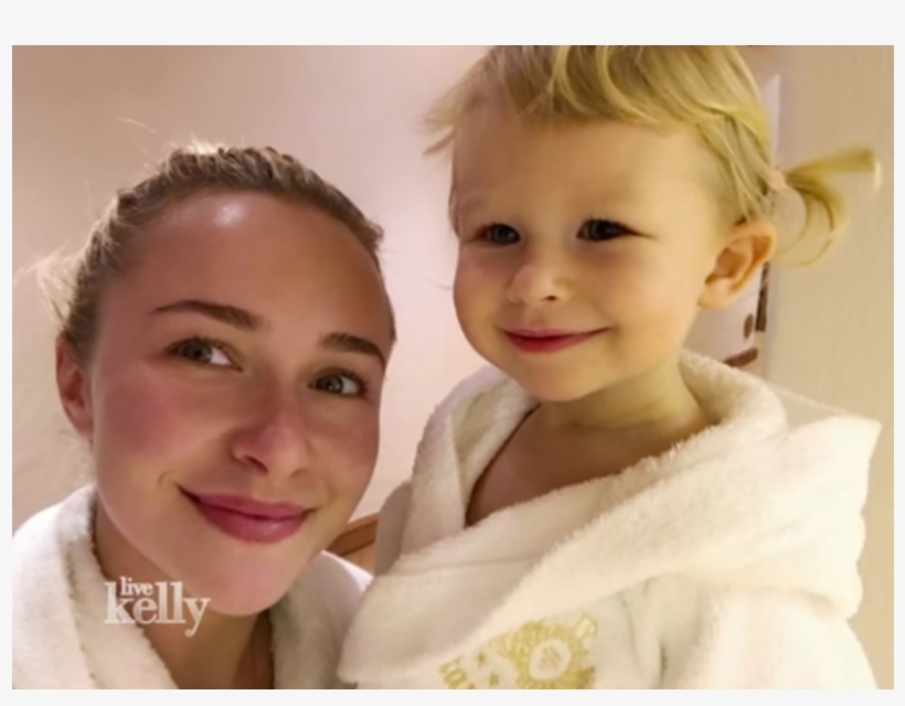 Hayden Panettiere Prenant La Pose Au Côté De Sa Fille - Hayden Panettiere Baby 2018, transparent png