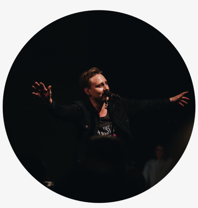 Kim Davis 2 , 22 Dec 2017 - Essence Media Logo, transparent png