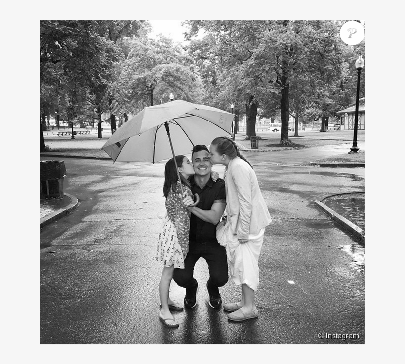 Joe King Du Groupe The Fray Avec Ses Filles Ava Et - Snapshot, transparent png