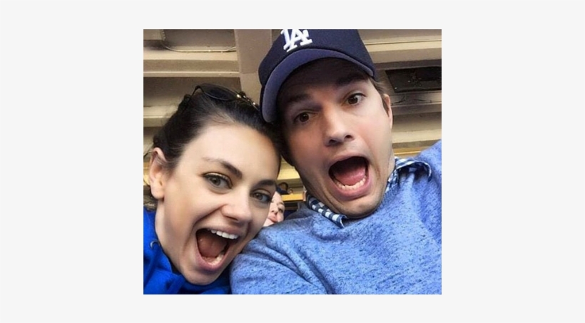 El Actor Ashton Kutcher Y Su Esposa Mila Kunis - Mily Kunis Ashtona Kutcher Baby, transparent png