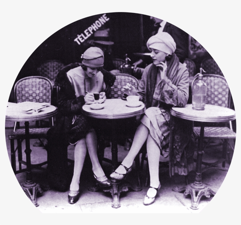 Their Interpretation Of “sitting Outside” Is A Side - Cafe Em Paris Anos 20, transparent png
