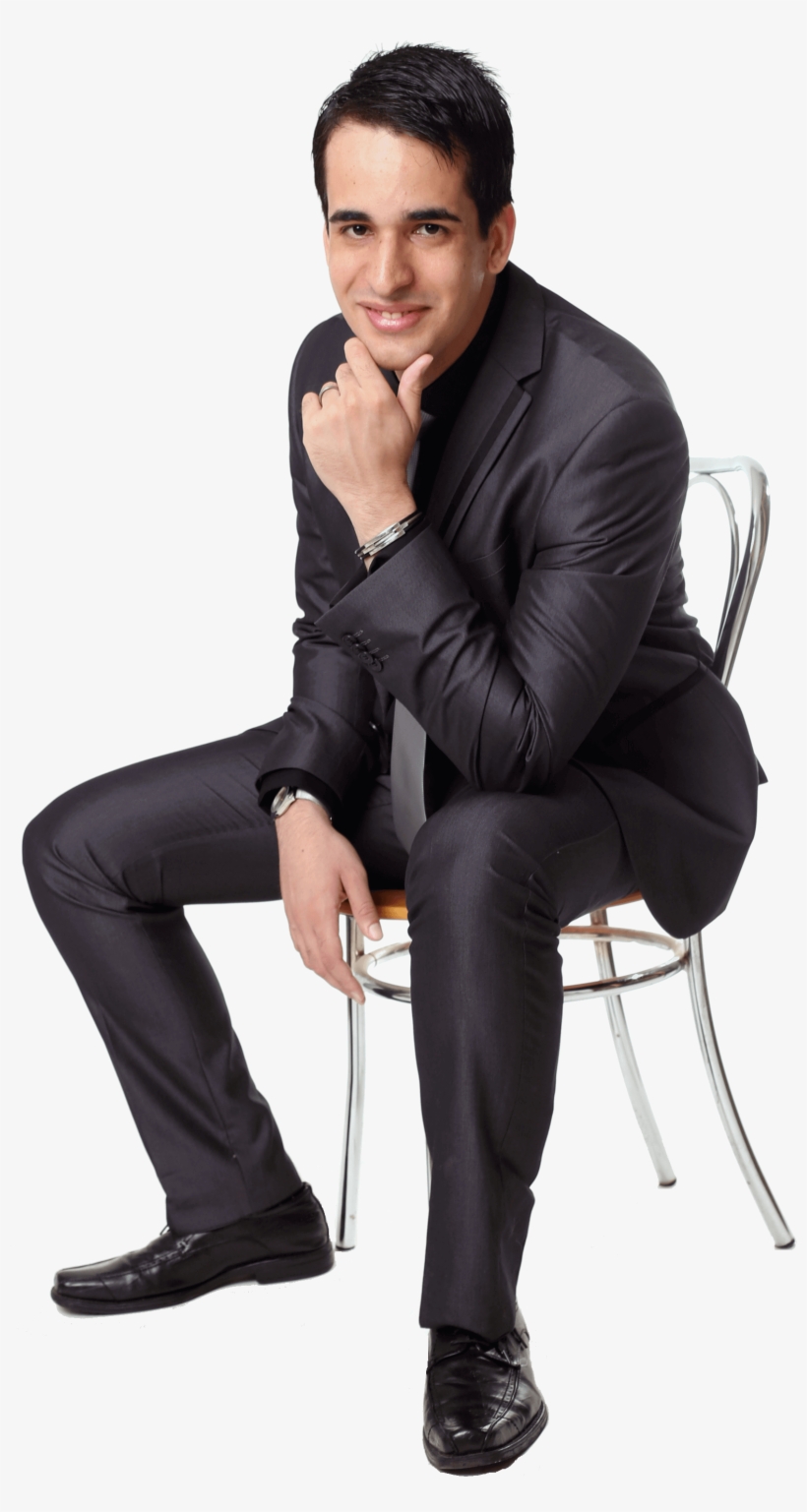 Watch Hélio In Action - Sitting, transparent png
