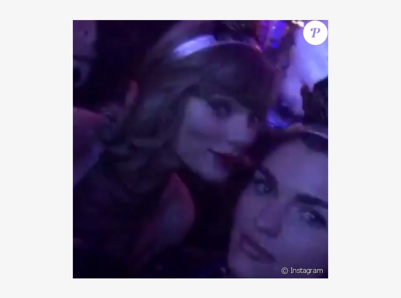 Taylor Swift Et Ruby Rose Ont Fête La Saint-sylvestre - Girl, transparent png