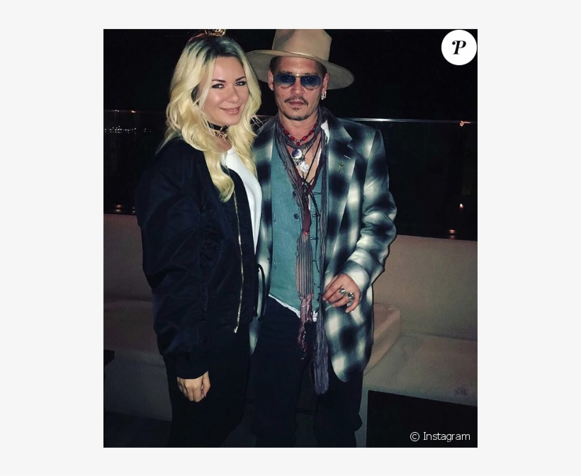 Lalu Madalina, Mannequin Roumain, Pose Avec Johnny - Johnny Depp Aout 2018, transparent png