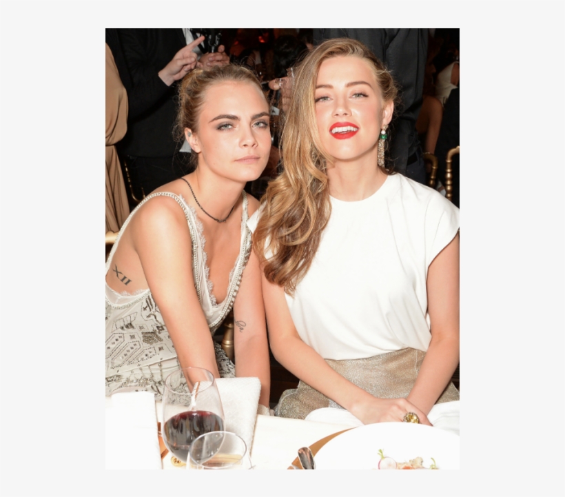 La Modelo Y La Actriz Mantendrían Un Romance - Cara Delevingne And Amber Heard, transparent png