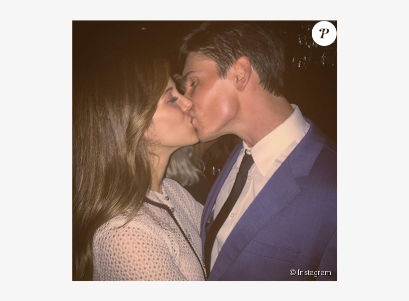 Kayla Ewell Et Tanner Novlan Se Sont Mariés / Photo - Kiss On Lips, transparent png