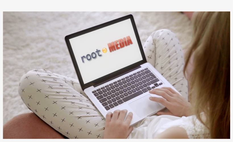 Laptop Screen Mock-up Woman - Sitting, transparent png