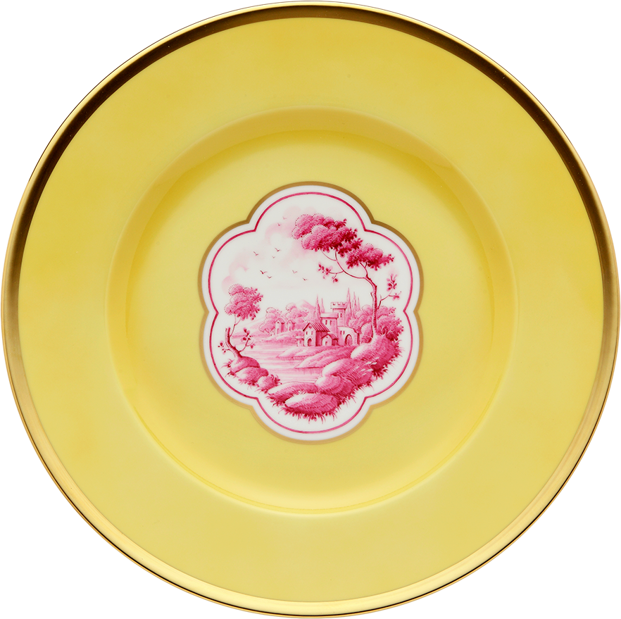 Seems Right At Home With This Look From Gucci Fall - Plate (882x879), Png Download
