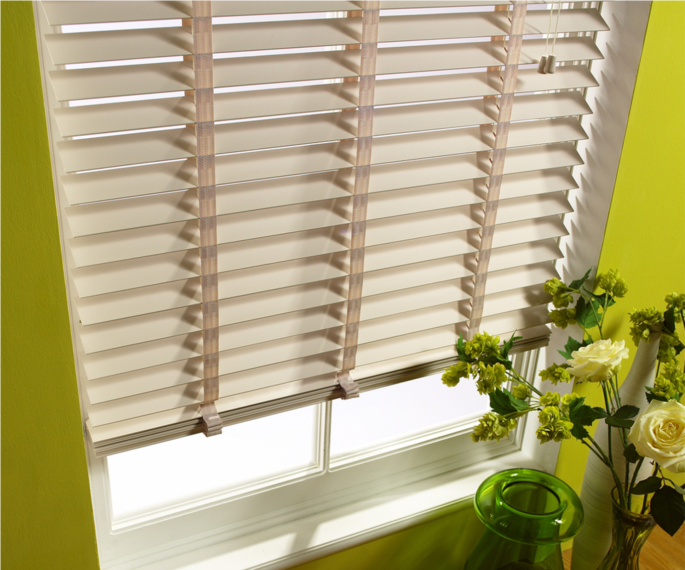I Supply And Fit Louvolite Blinds Who Are U - Venetian Blinds In Stone Colour (2000x1200), Png Download
