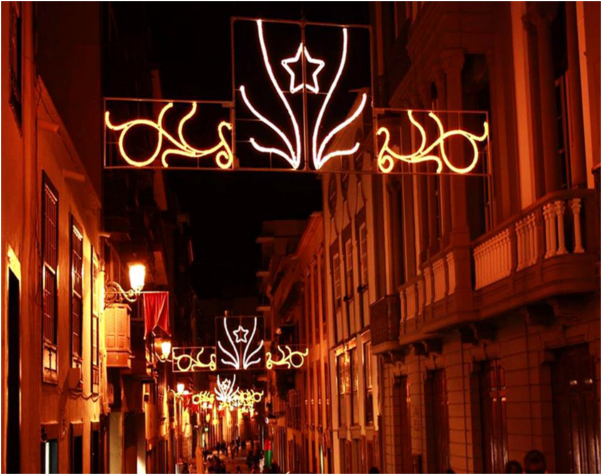 ¿te Interesan Las Luces Navideñas ¿eres El “manitas” - Chandelier (880x760), Png Download