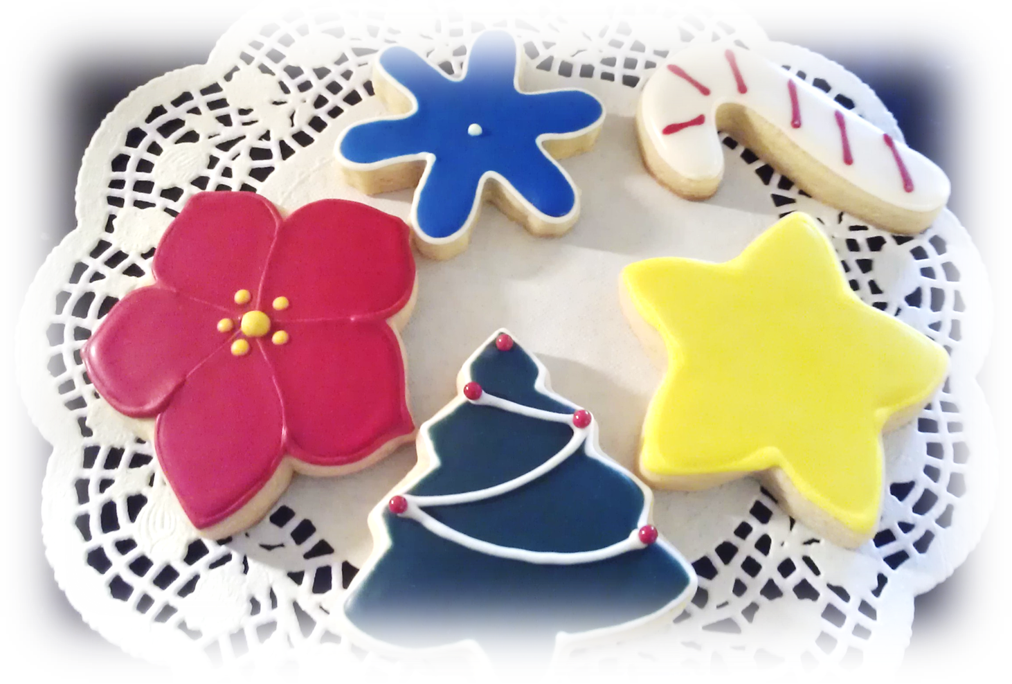 Assorted Sugar Cookies And Colored Icing - Notsoboringjewelry Clear Amber And Brown Focal Bead (1462x988), Png Download