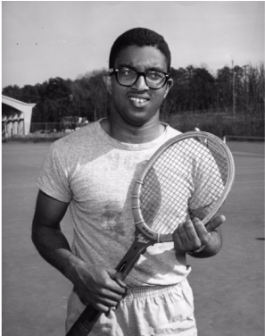 Irwin Holmes With Tennis Racket - Rackets (738x375), Png Download