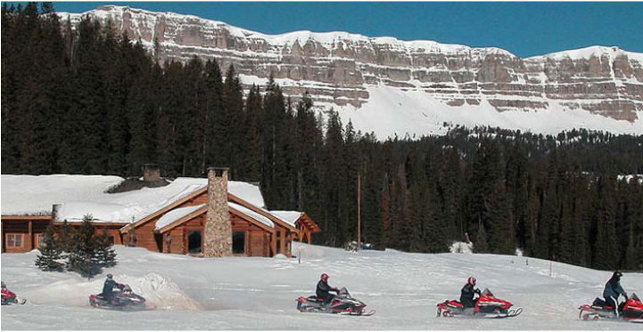 Winter Wyoming Luxury Resort Skiing Snowmobiling Fishing - Brooks Lake Lodge Snowmobile (720x490), Png Download