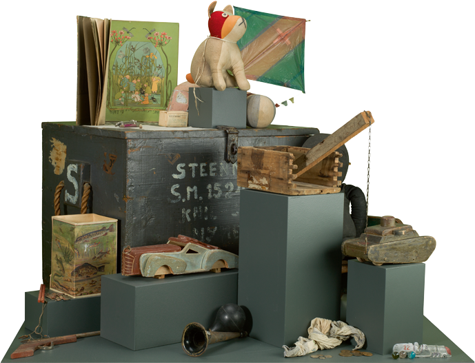 These Were Once The Toys, Clothing And Medicine Of - Trunk (953x800), Png Download