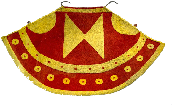 The Cape Is From The Bishop Museum Collection And Its - Hawaiian Feather Cloak (600x371), Png Download
