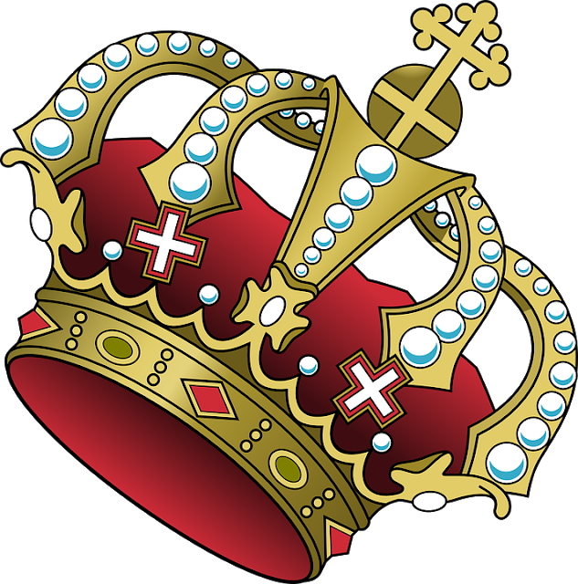 Imágenes De Coronas De Rey Y Reina - Tilted Crown Png (633x640), Png Download