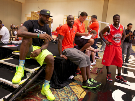 Dwyane Wade Fantasy Camp Returns This Summer - Kevin Hart Miami Heat (608x342), Png Download