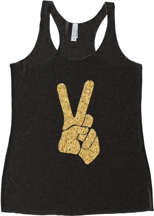 Dress Yourself Up In Gold Colored Inspiration With - Tendendo O Sinal De Paz Metálico Da Mão Camiseta (852x762), Png Download