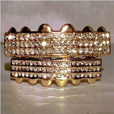 Grillz Or Fronts, Are Usually A Precious Metal Cover - Gold Plated Iced Out Grillz (550x380), Png Download
