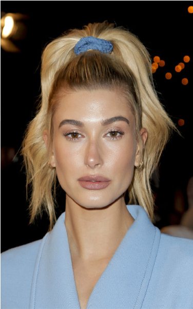Trend Hair Style - Hailey Baldwin Justin Bieber Mine (800x600), Png Download
