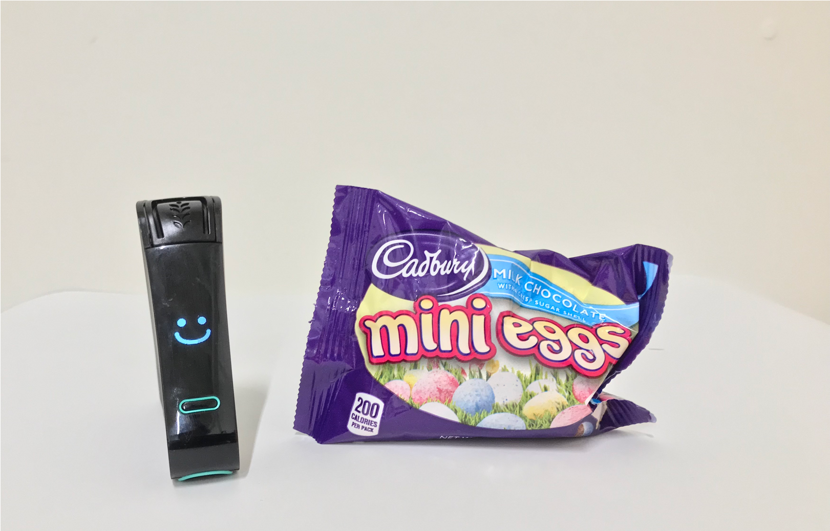 Cadbury Milk Chocolate Mini Eggs - Cadbury White Chocolate Mini Eggs Candy - 9 Oz Packet (2181x1037), Png Download