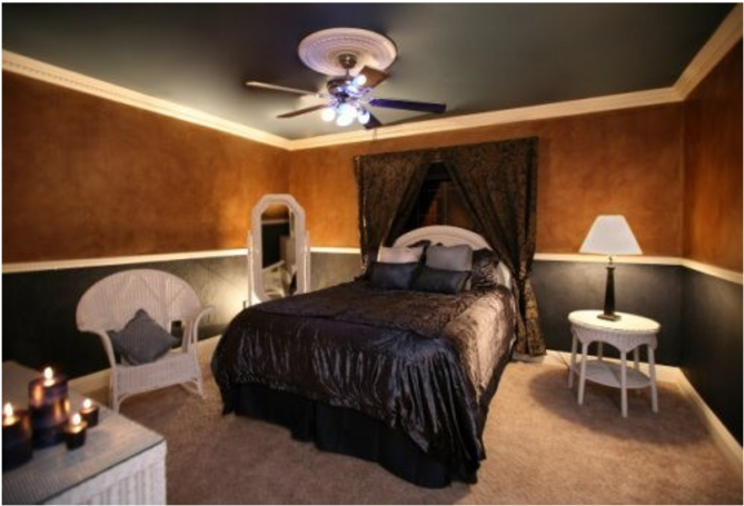 Guest Room At California Castle - Bedroom (800x520), Png Download