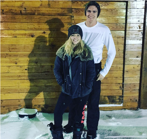 La Star De La Série Pretty Little Liars, Sasha Pieterse - Sasha Pieterse (844x480), Png Download