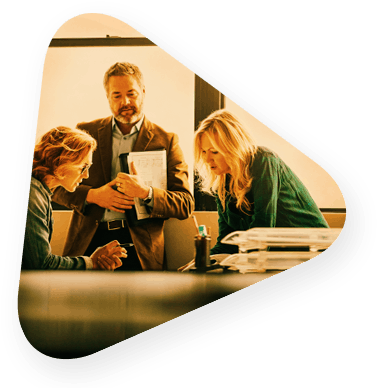 Triangle Shows A Team Of Three People Working On A - Management (385x391), Png Download