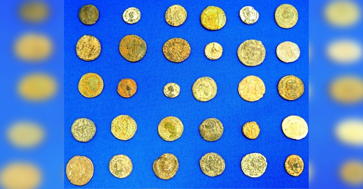 36 Coins Artistically Photographed On A Blue Background - Euclidean Vector (748x390), Png Download