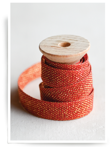 Flame Metallic Ribbon 2 Yds - Speaker Wire (400x510), Png Download
