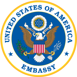 Official Post Seal - Us Embassy Qatar Logo (367x342), Png Download
