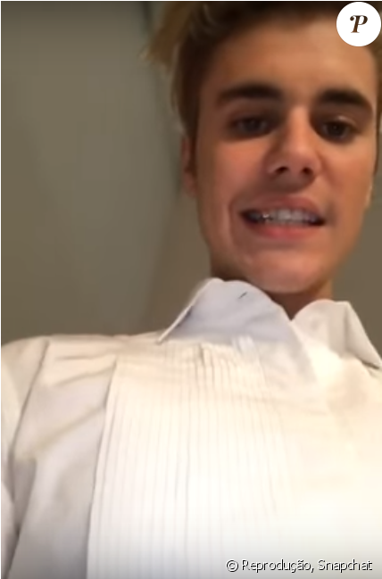Justin Bieber Colocou Dente De Ouro Na Quarta-feira, - Justin Bieber Dente De Ouro (950x648), Png Download