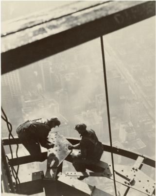 Lewis Hine Empire State Building Construction - Empire State Building, New York (642x400), Png Download