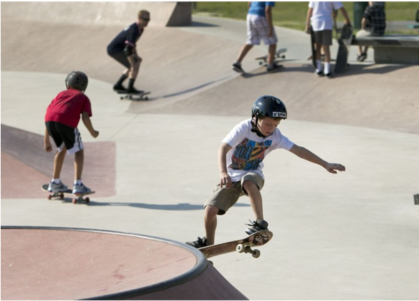 Skateboarding (600x600), Png Download