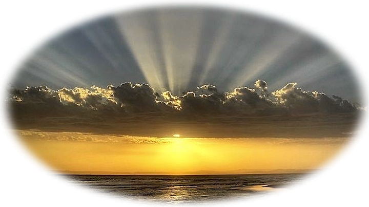 The Sun's Rays Through The Clouds, Pixel - Sunset (720x403), Png Download