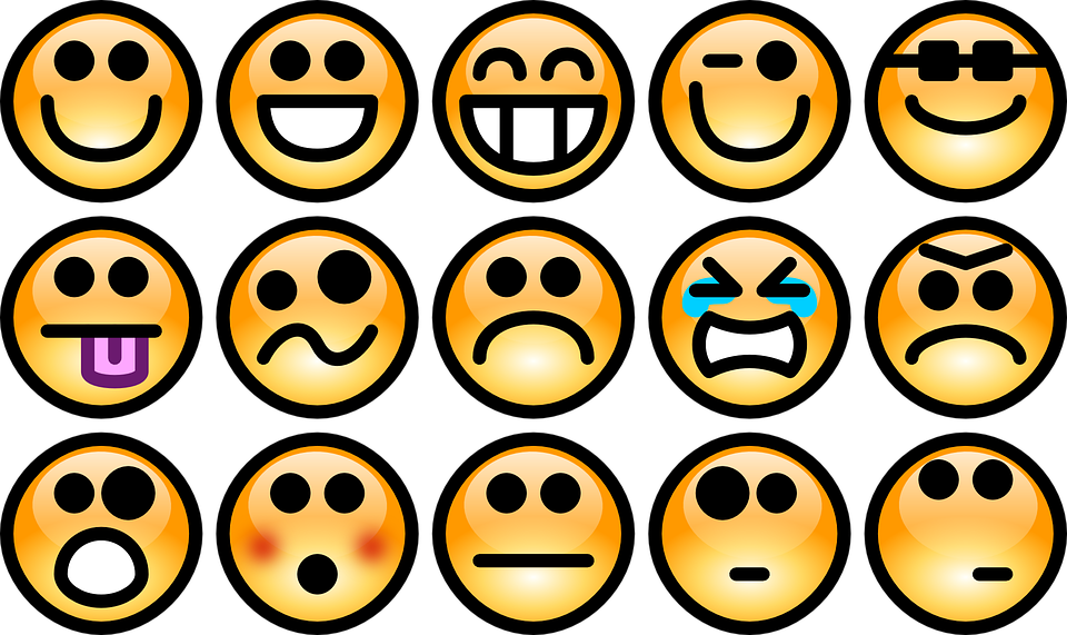 Emotions, Smileys, Feelings, Faces, Chat - Smiley Face Collection (571x340), Png Download