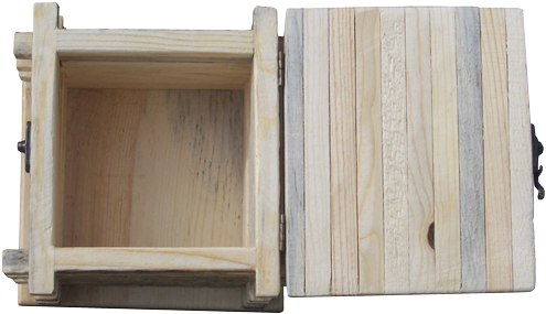 Rustic Wood Log Cabin Urn With Quartz Stone For Large - Plywood (500x500), Png Download
