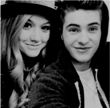 Cody Christian X Kat Mcnamara - Pll Mona Und Mike (500x378), Png Download