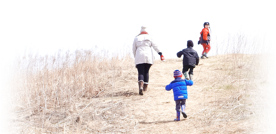Drop-in To Fortwhyte Alive Through Spring Break To - Jogging (1002x467), Png Download