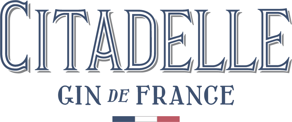 Gin De France Logo - Citadelle Gin Logo Png (946x398), Png Download