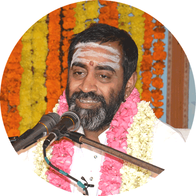 Devotees Visiting This Stambha Lakshmi Narasimha Swamy - Christian Cross (400x400), Png Download