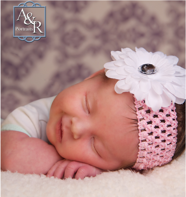 Newborn Baby Girl At A And R Portraits Durand Copy (1000x667), Png Download