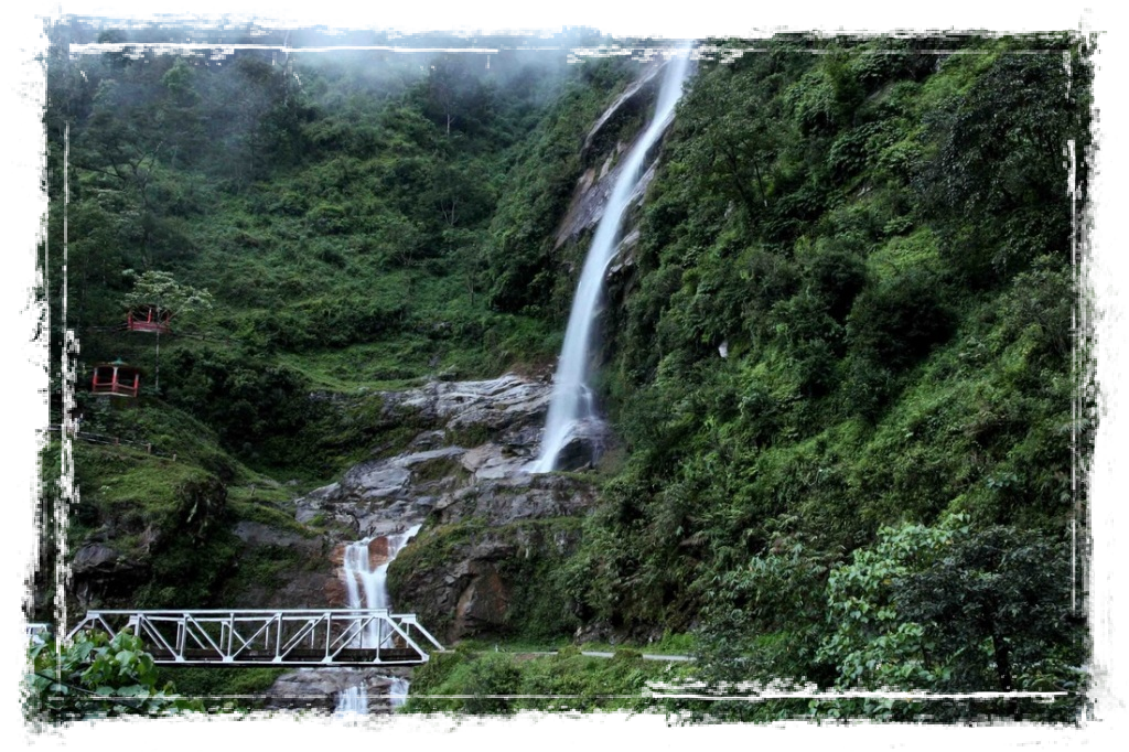 Located About 19 Km Away From Nature Hill Top Resort, - Waterfall (1024x682), Png Download