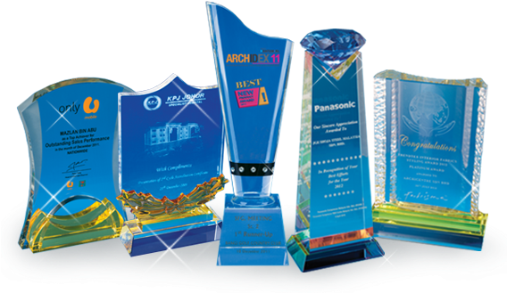 We Specialize In Creating Glass, Award Trophy And Crystal - Award Trophy Crystal Png (567x348), Png Download